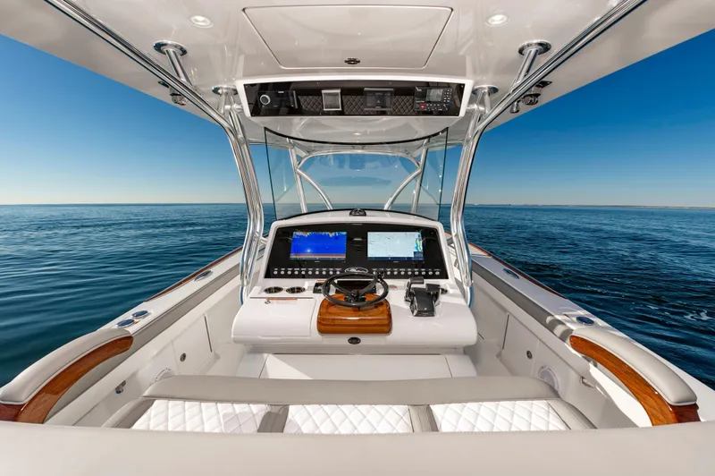 Slide: The Image of Valhalla Boatworks V-33 2024 - 20