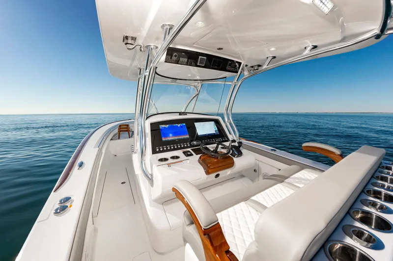 Slide: The Image of Valhalla Boatworks V-33 2024 - 21