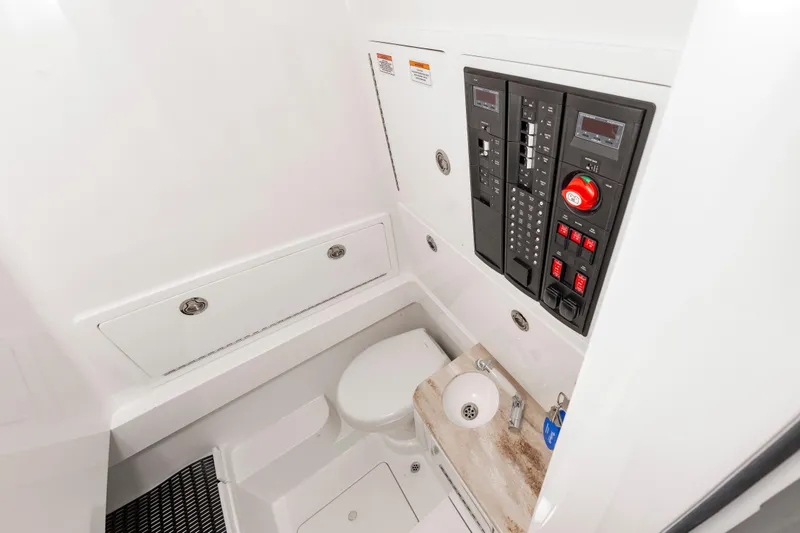 Slide: The Image of Valhalla Boatworks V-33 2024 - 39