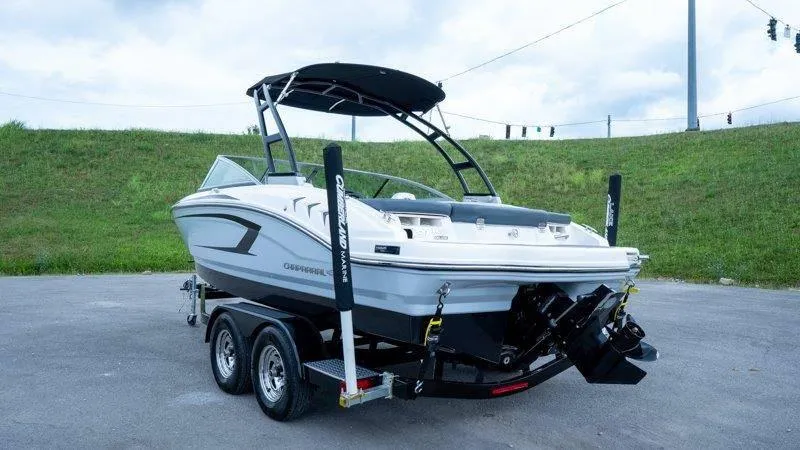 Slide: The Image of Chaparral 21 H20 2019 - 13