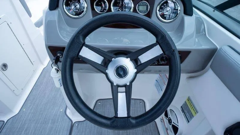 Slide: The Image of Chaparral 21 H20 2019 - 37