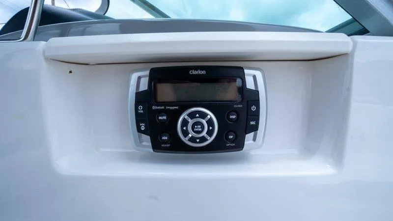 Slide: The Image of Chaparral 21 H20 2019 - 48