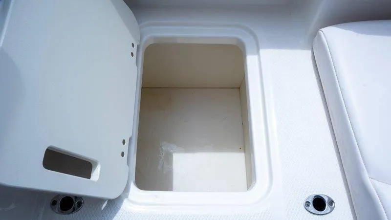 Slide: The Image of Chaparral 21 H20 2019 - 58