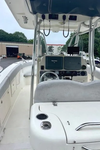 Slide: The Image of 2006 Hydra-Sports Vector 2900 CC boat interior with steering console and navigation equipment. - 20