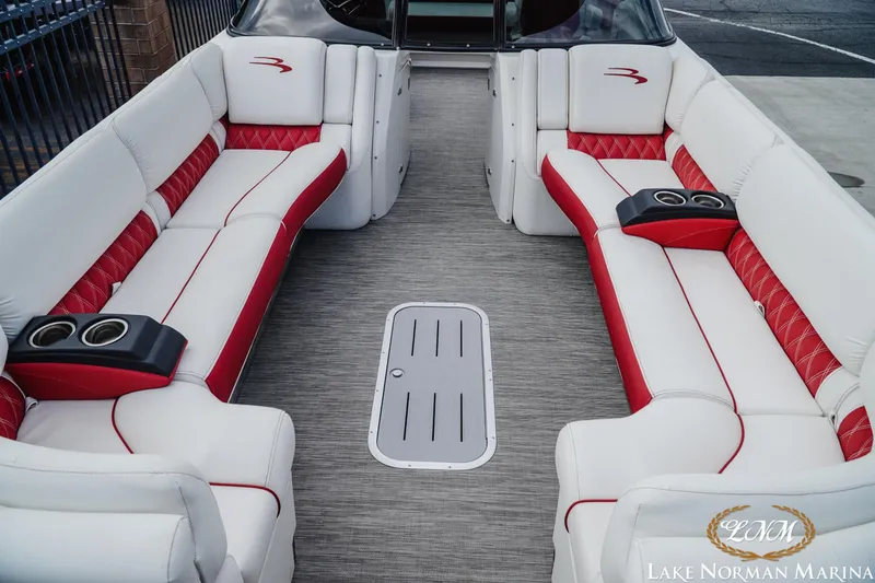 Slide: The Image of Bennington 28QXSBWA 2020 - 15