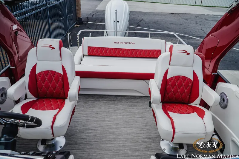 Slide: The Image of Bennington 28QXSBWA 2020 - 17