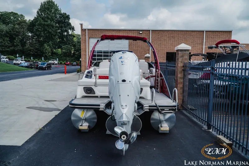 Slide: The Image of Bennington 28QXSBWA 2020 - 4