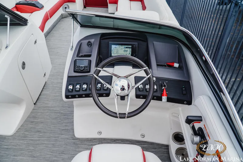 Slide: The Image of Bennington 28QXSBWA 2020 - 9