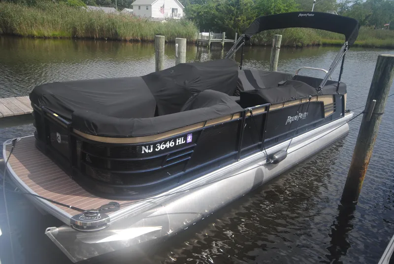 Slide: The Image of Port View with Cover - 19