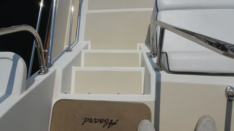 Slide: The Image of President 42' Performance Trawler 2004 - 10