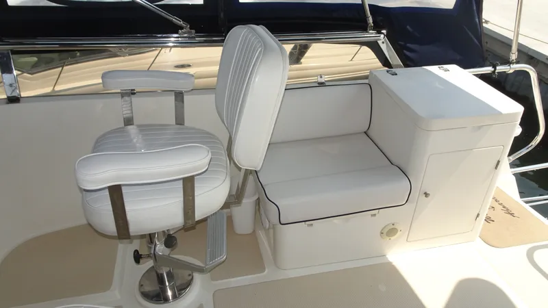 Slide: The Image of President 42' Performance Trawler 2004 - 12