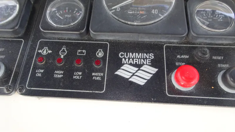 Slide: The Image of President 42' Performance Trawler 2004 - 15