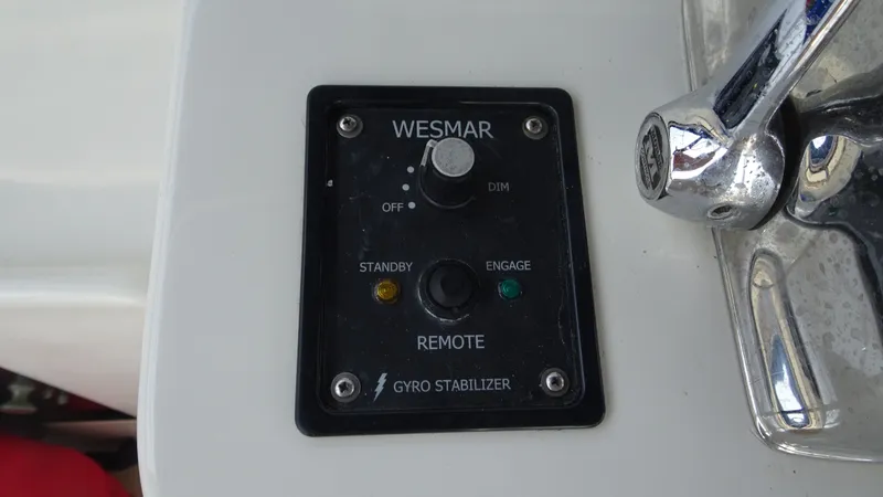 Slide: The Image of President 42' Performance Trawler 2004 - 16