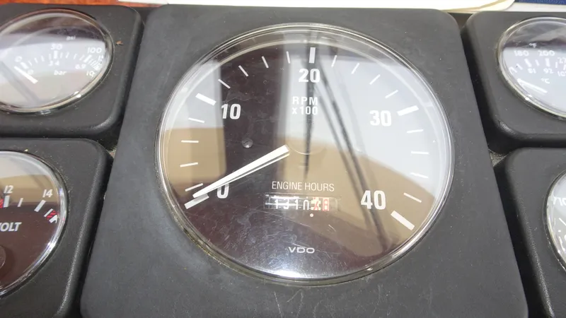 Slide: The Image of President 42' Performance Trawler 2004 - 31