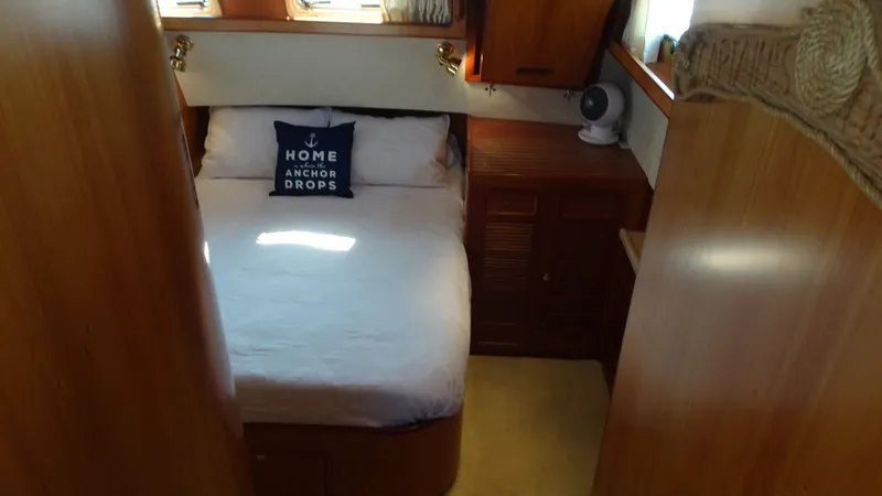 Slide: The Image of President 42' Performance Trawler 2004 - 39