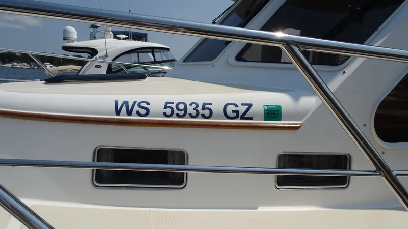 Slide: The Image of President 42' Performance Trawler 2004 - 5