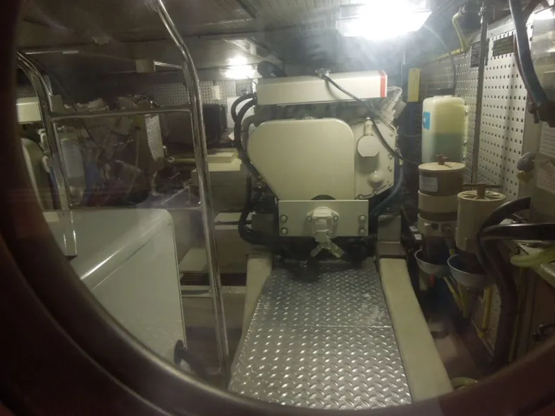 Slide: The Image of President 42' Performance Trawler 2004 - 54