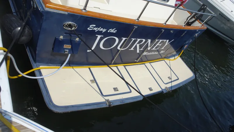 Slide: The Image of President 42' Performance Trawler 2004 - 6