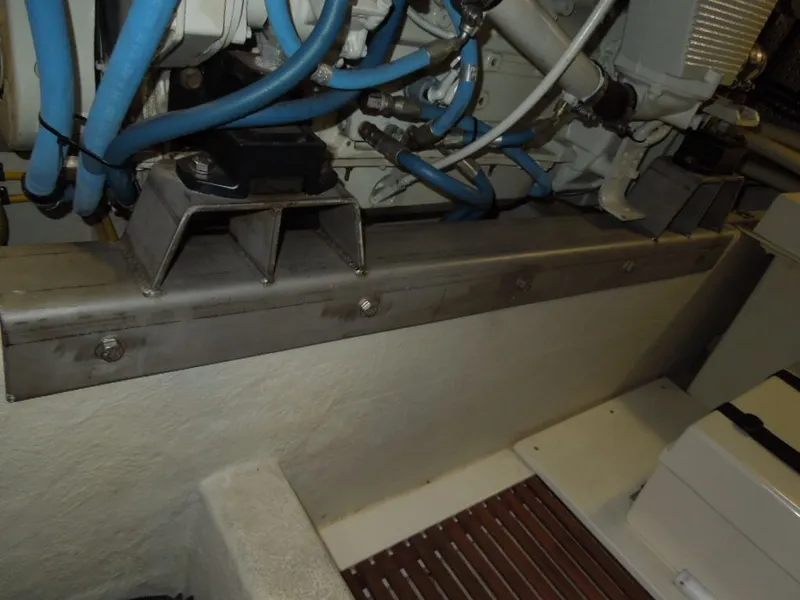 Slide: The Image of President 42' Performance Trawler 2004 - 64