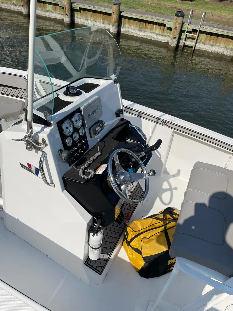 Slide: The Image of Wellcraft 182 Fishmaster 2020 - 3