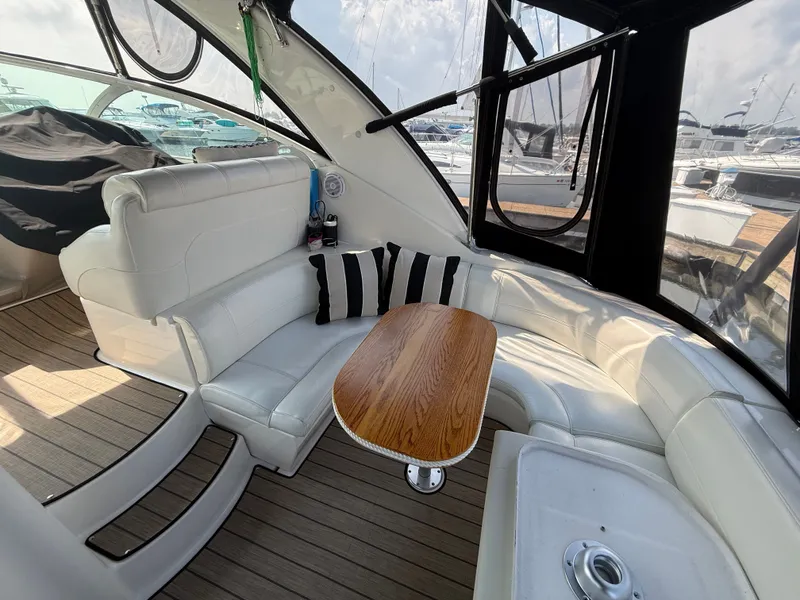 Slide: The Image of Cruisers Yachts 400 Express 2004 - 2