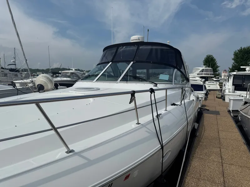 Slide: The Image of Cruisers Yachts 400 Express 2004 - 22