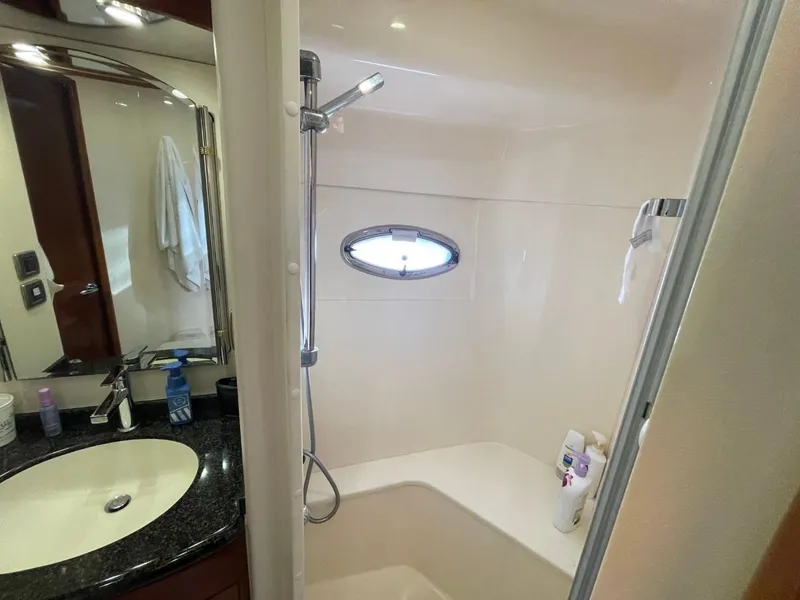 Slide: The Image of Carver Yachts 56 Voyager 2006 - 56