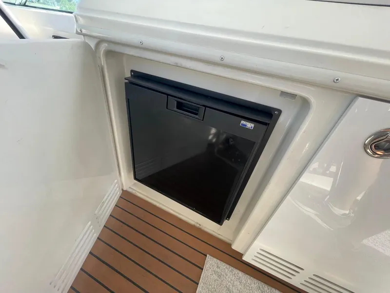 Slide: The Image of Carver Yachts 56 Voyager 2006 - 75