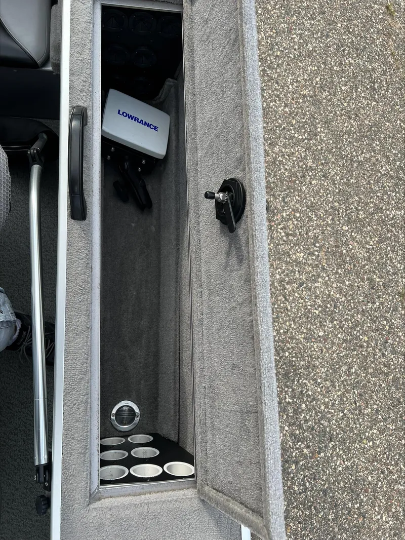 Slide: The Image of G3 Angler V175 FS 2012 - 2