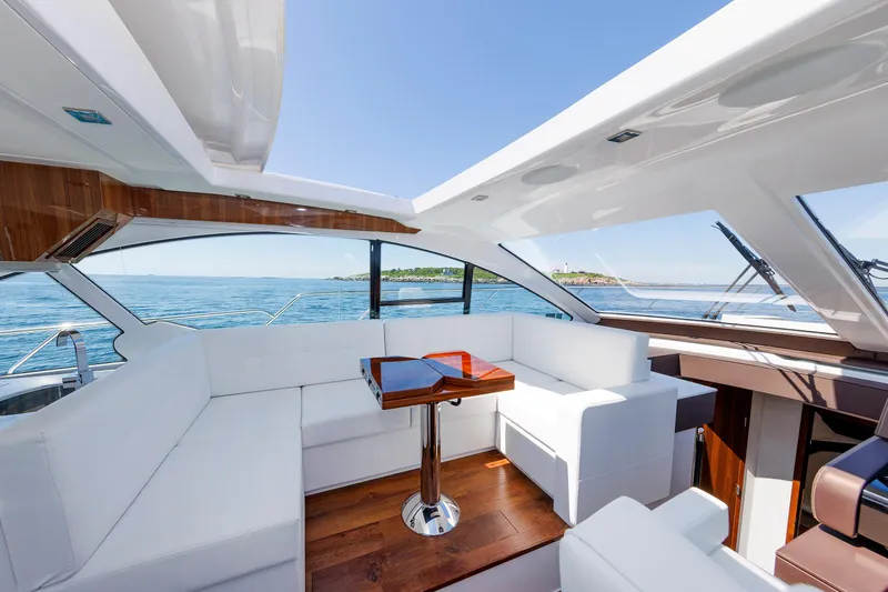 Slide: The Image of Salon - 23