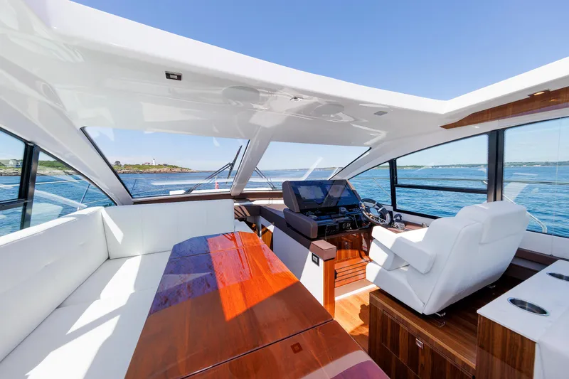 Slide: The Image of Salon - 24