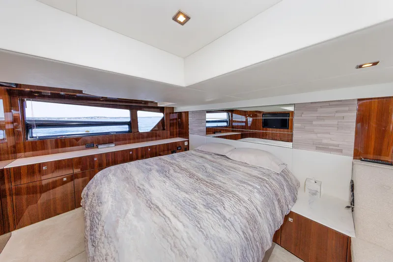 Slide: The Image of Primary Berth - 30