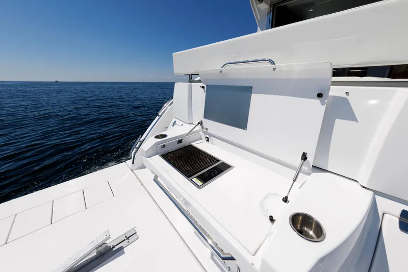 Slide: The Image of Transom Grill Station - 43