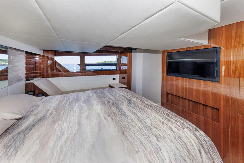 Slide: The Image of Primary Berth - 33