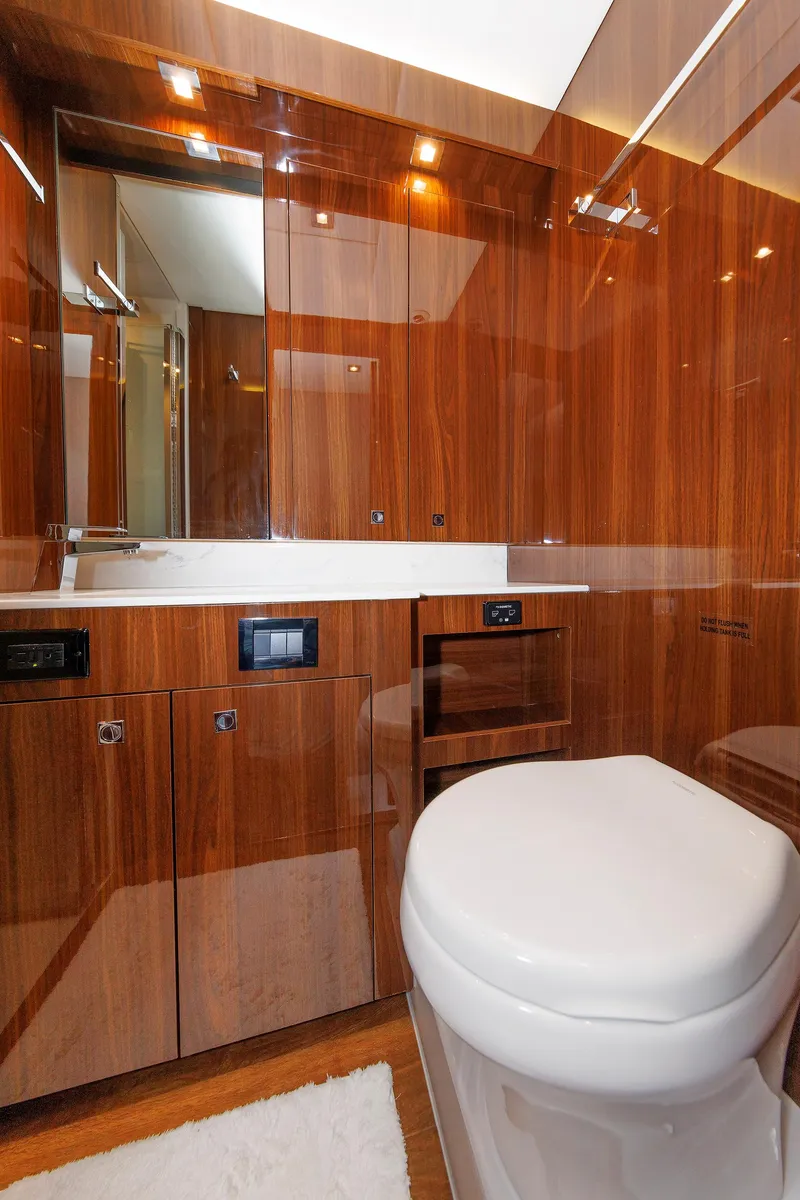 Slide: The Image of Primary Head - 34