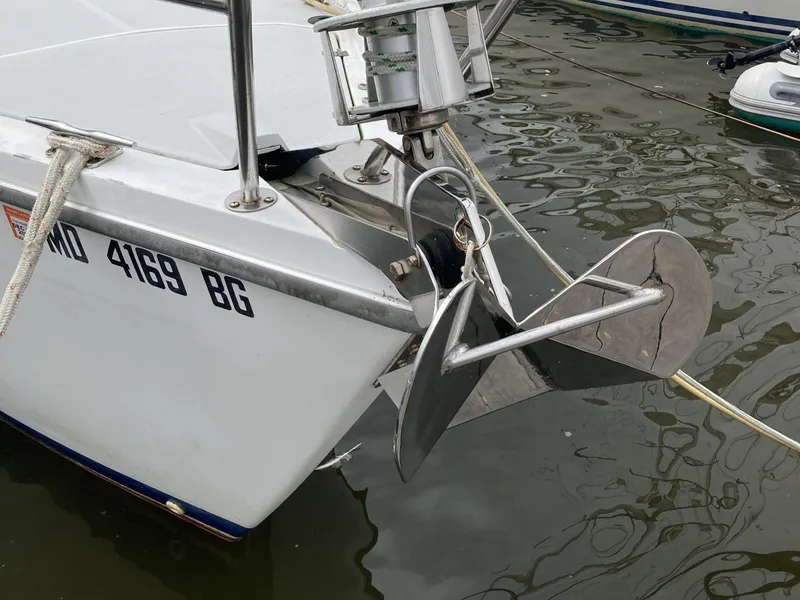 Slide: The Image of Catalina 36 MkII 1995 sailboat bow with anchor and registration number. - 10