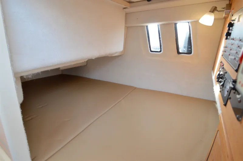 Slide: The Image of Ranger Tug R-27 2020 - 34