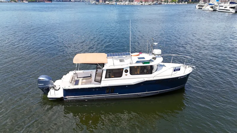 Slide: The Image of Ranger Tug R-27 2020 - 45