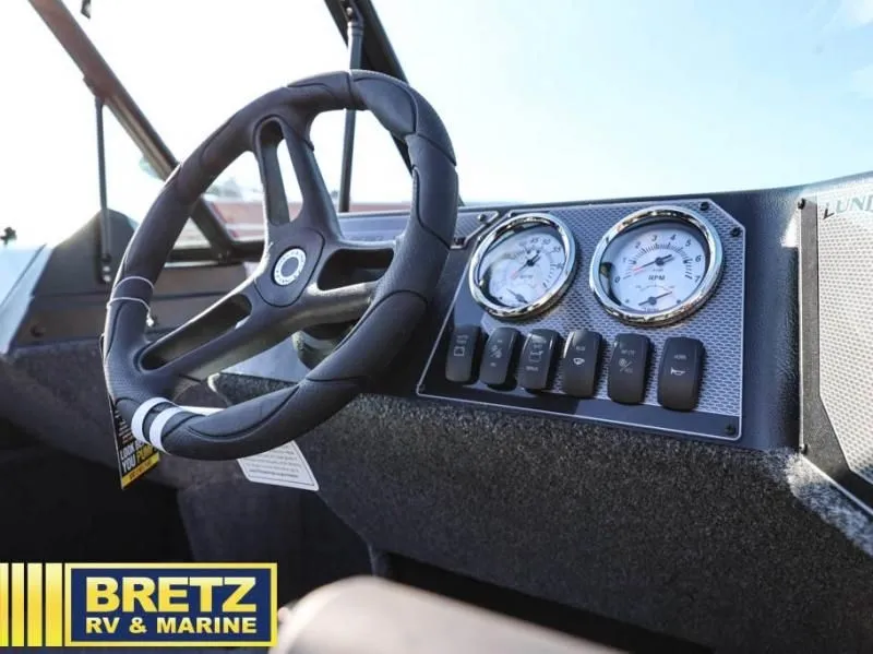 Slide: The Image of Rebel XL 1650 Sport 2025 - 17