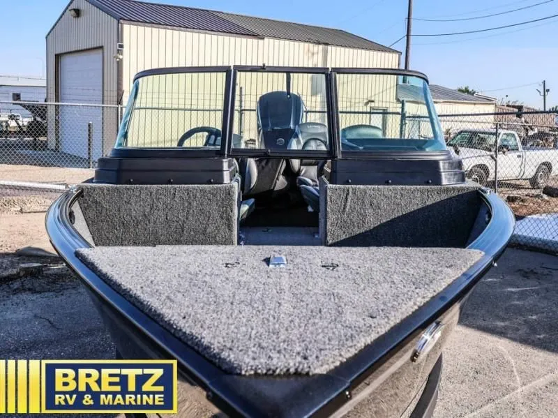 Slide: The Image of Rebel XL 1650 Sport 2025 - 3