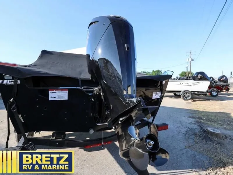 Slide: The Image of Rebel XL 1650 Sport 2025 - 8