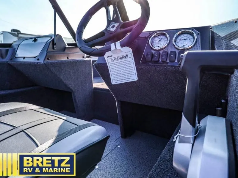 Slide: The Image of Rebel XL 1650 Sport 2025 - 15