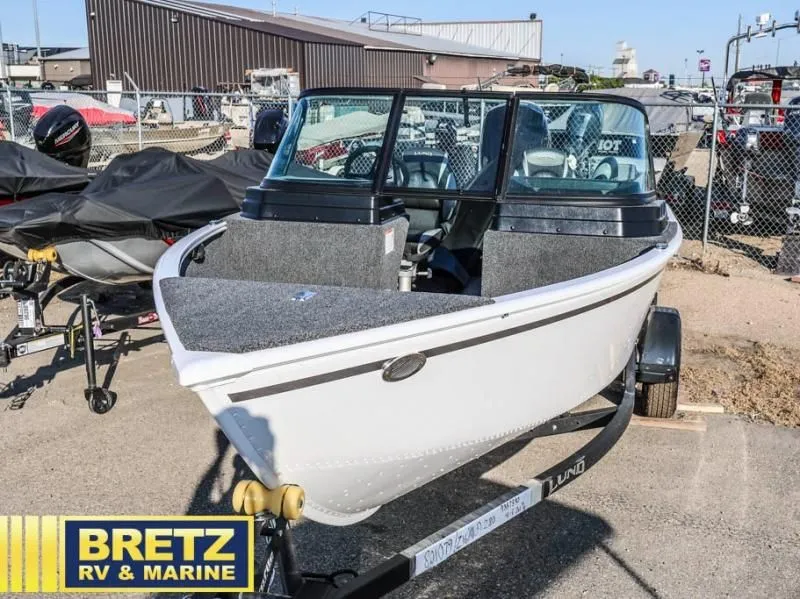 Slide: The Image of Rebel XL 1650 Sport 2025 - 4