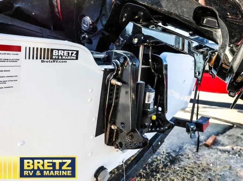 Slide: The Image of Rebel XL 1650 Sport 2025 - 8