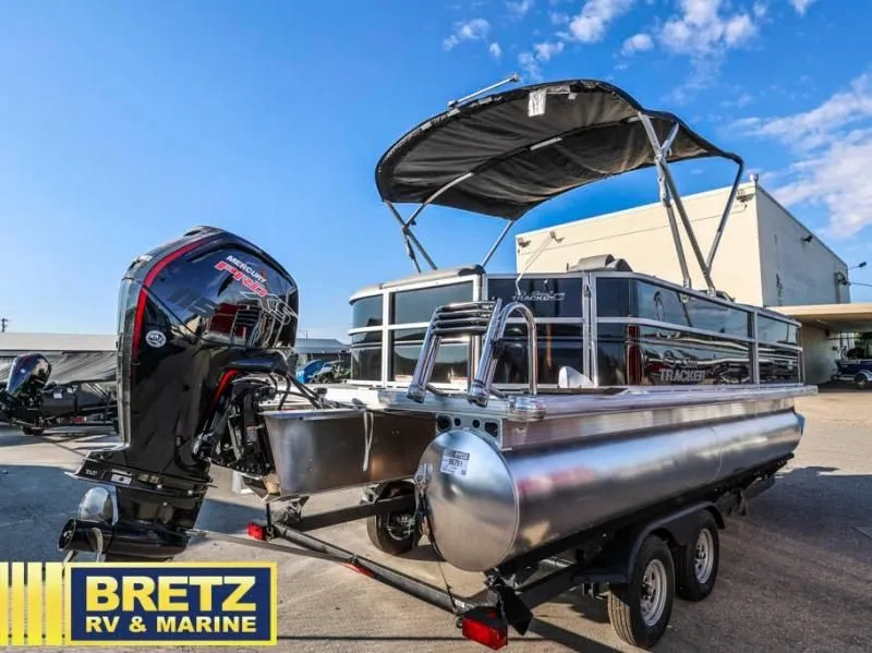 Slide: The Image of Party Barge 18 DLX 2026 - 13