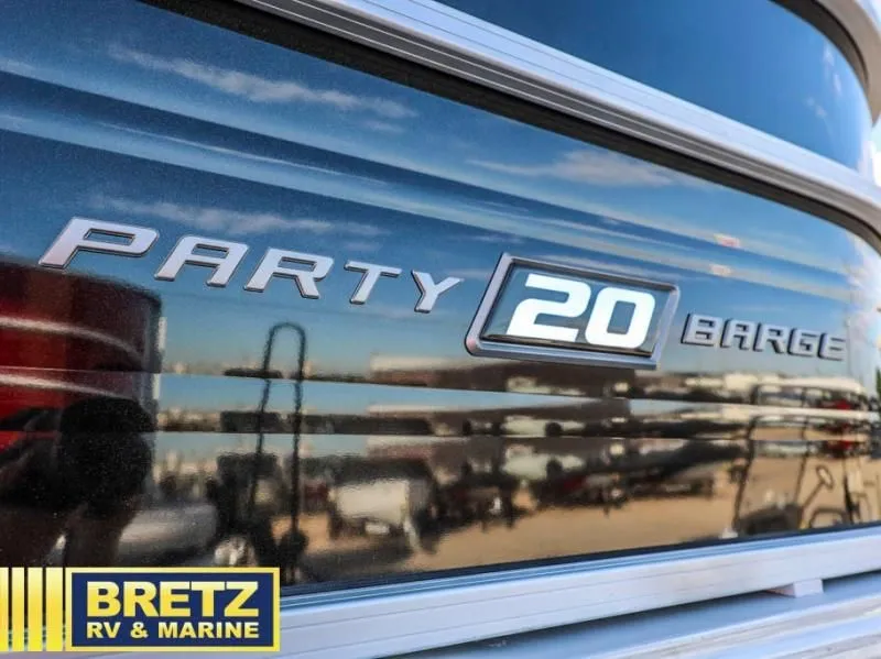 Slide: The Image of Party Barge 18 DLX 2026 - 16