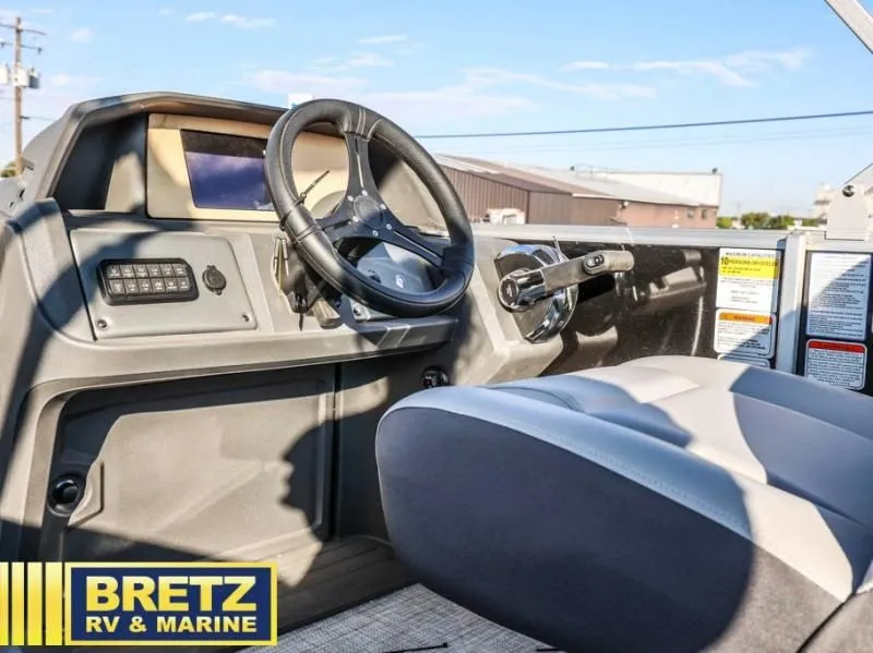 Slide: The Image of Party Barge 18 DLX 2026 - 20