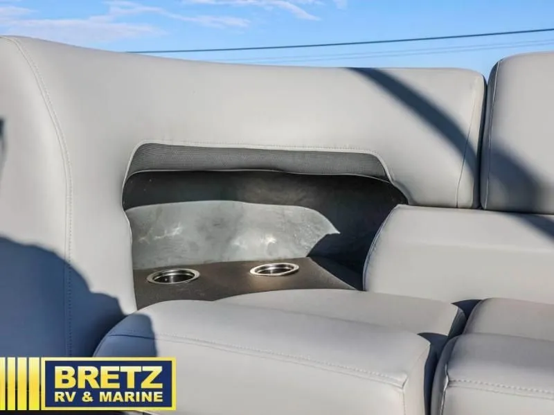 Slide: The Image of Party Barge 18 DLX 2026 - 27