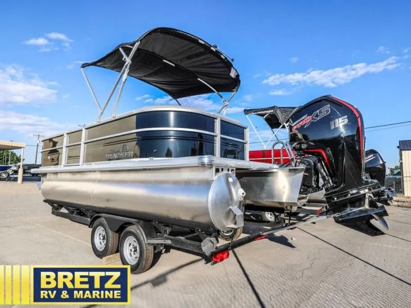 Slide: The Image of Party Barge 18 DLX 2026 - 9