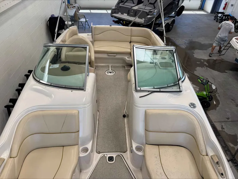 Slide: The Image of Sea Ray 210 Sundeck 2001 - 6